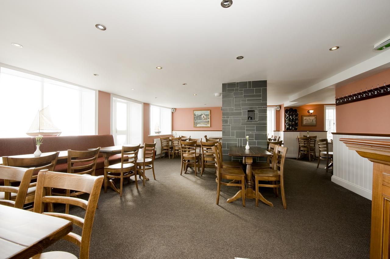 The Britannia Coaching Inn Aberdyfi Kültér fotó